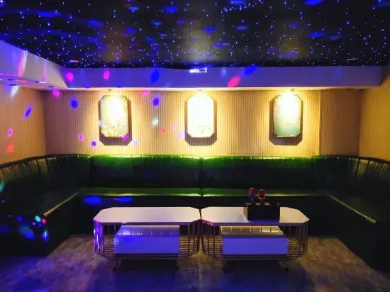 Pick Up the Light in Park Guesthouse