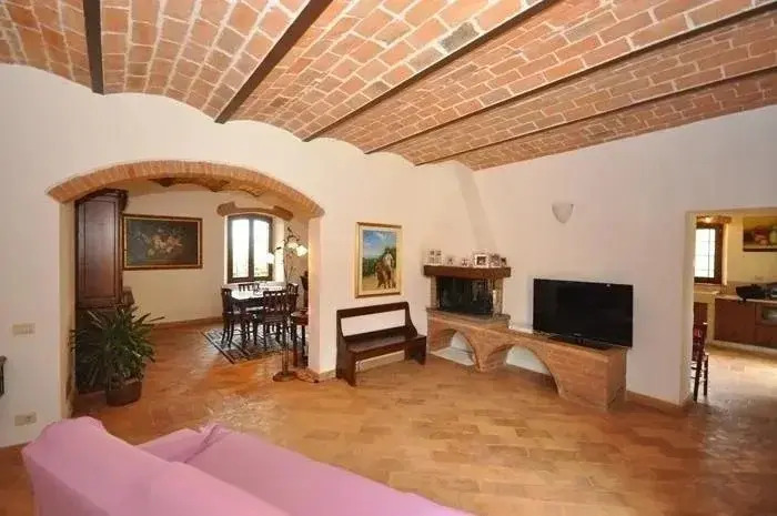 Casale Sugherino