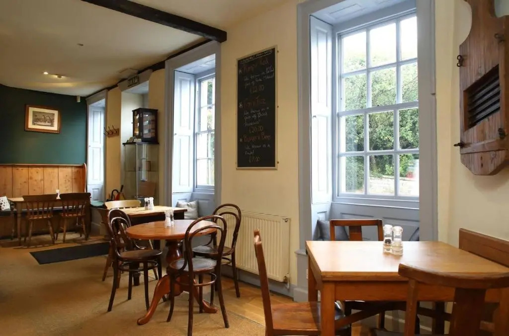 The Horse and Groom