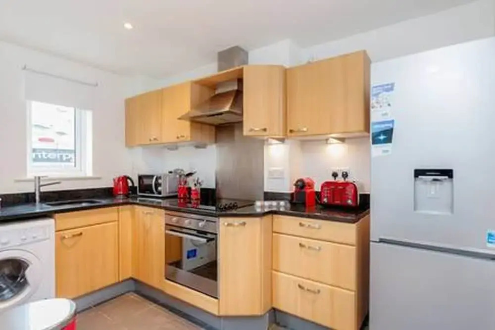 Morton Close Apartment