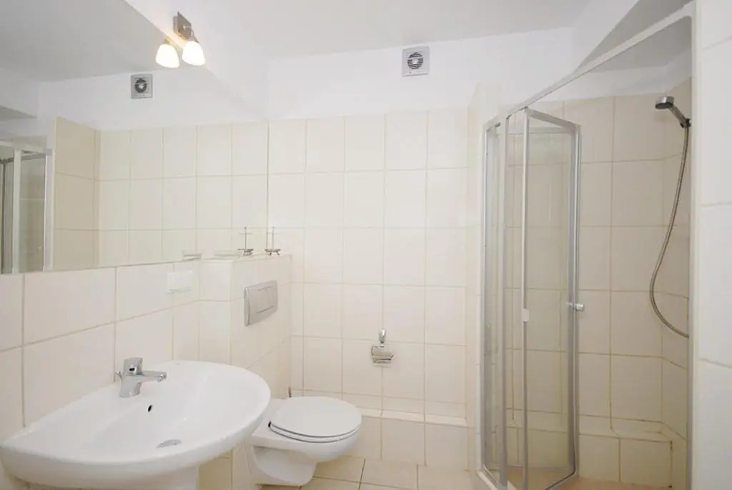 Apartament 33