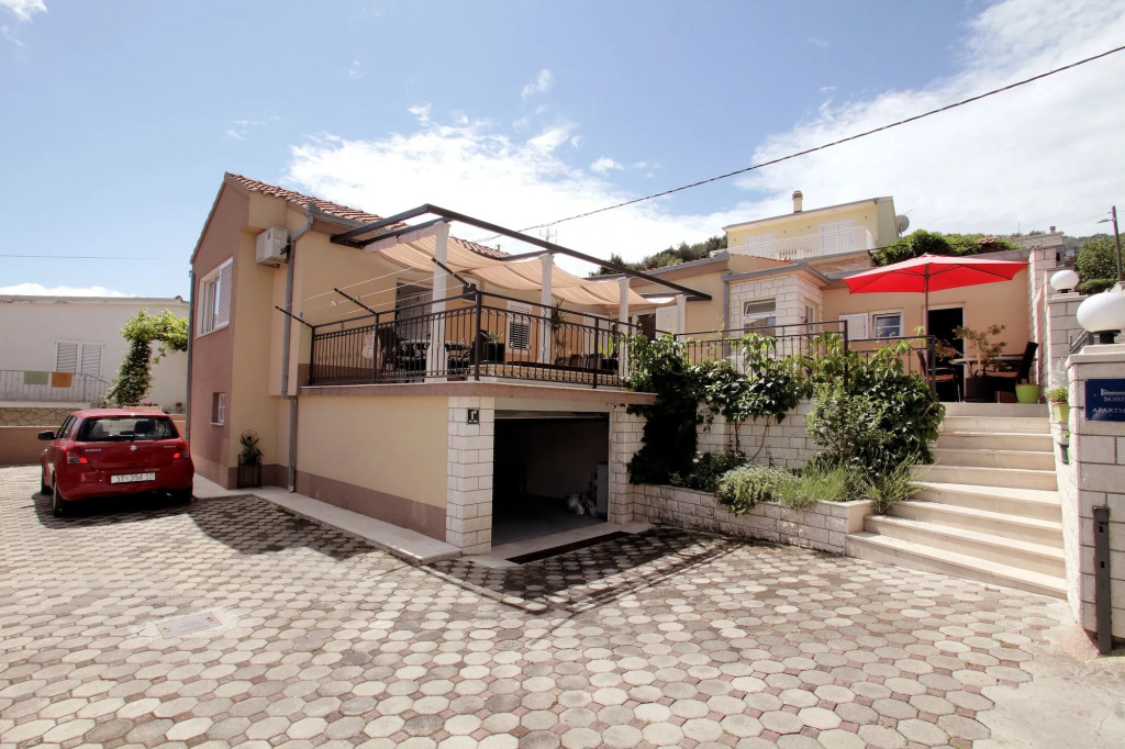 Apartments Viki