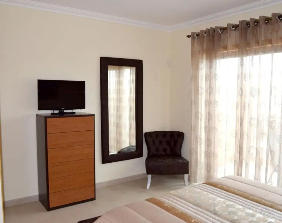 House With 2 Bedrooms in Albufeira, With Shared Pool, Terrace and Wifi