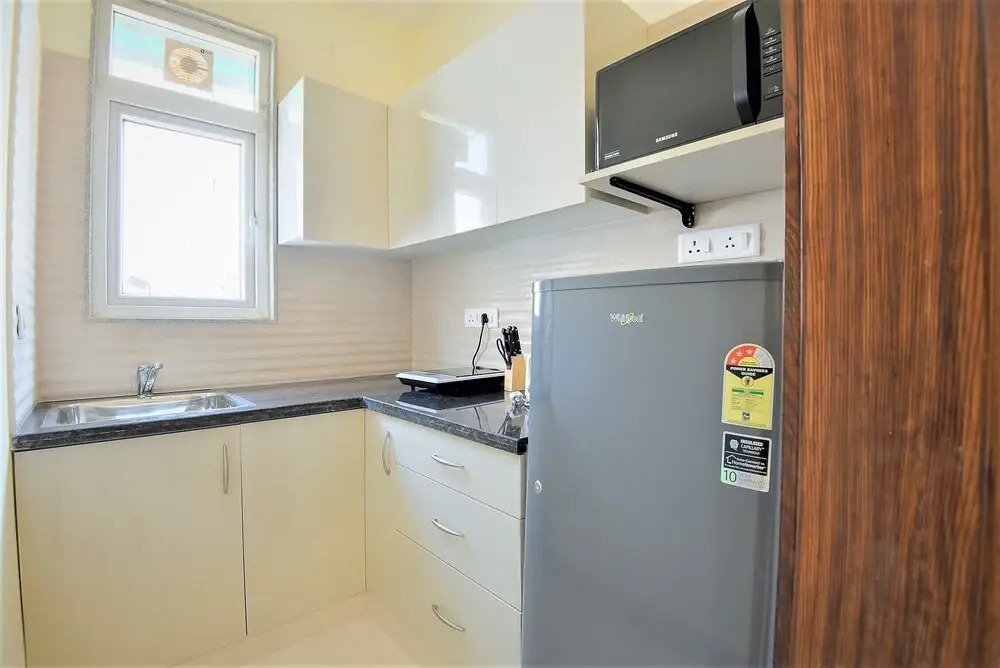 Limewood stay Service Apartments Golf Course Road