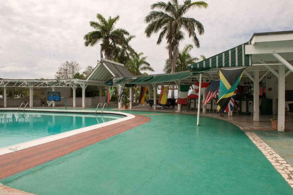 Seacastles Exora Beach Suite