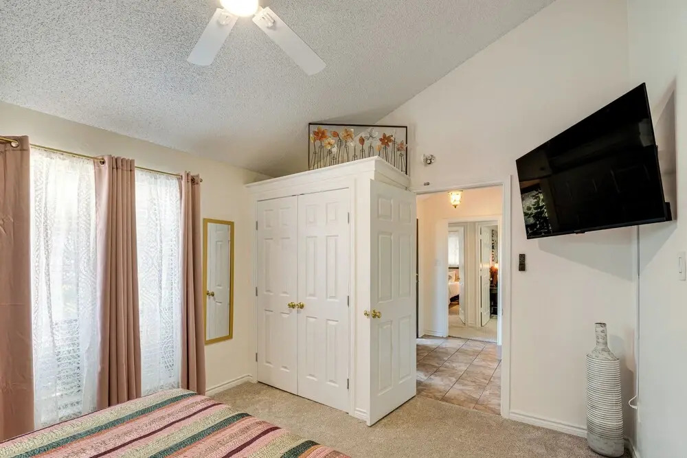 5 Mi to UT Dallas: Family-friendly Duplex w/ Patio