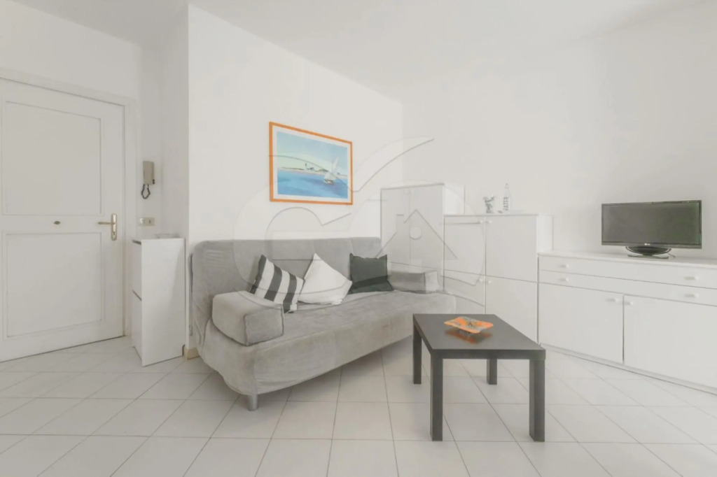 La Fontana in an enviable position on the seafront of Marina di Campo, sea and services close at han-LA FONTANA