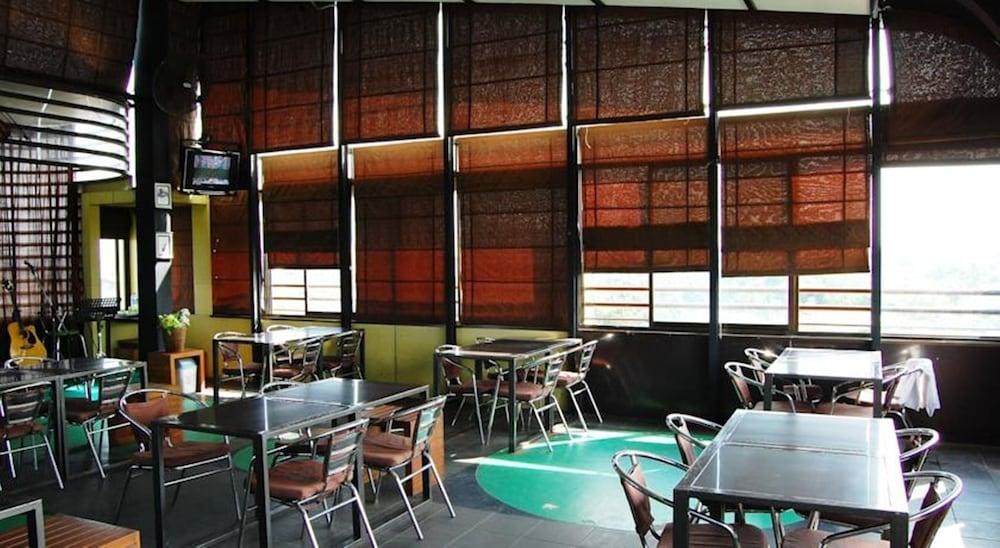 Hotel Pho Sein
