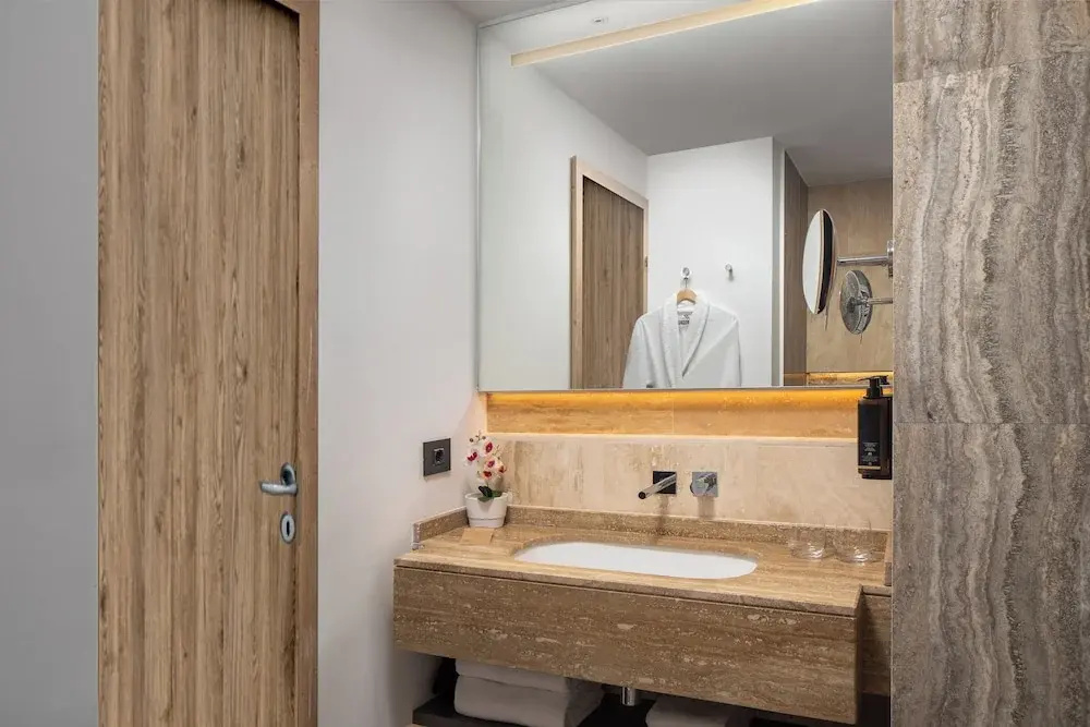 Mercure Conacul Cozieni