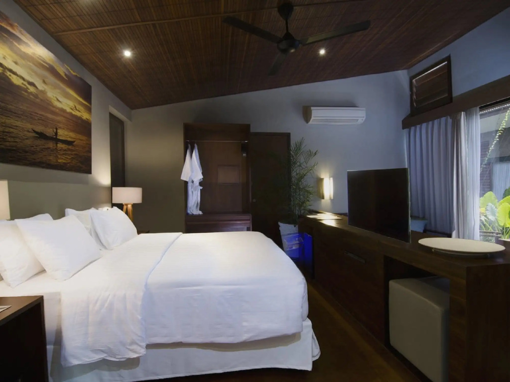 Hotel Komune and Beach Club Bali