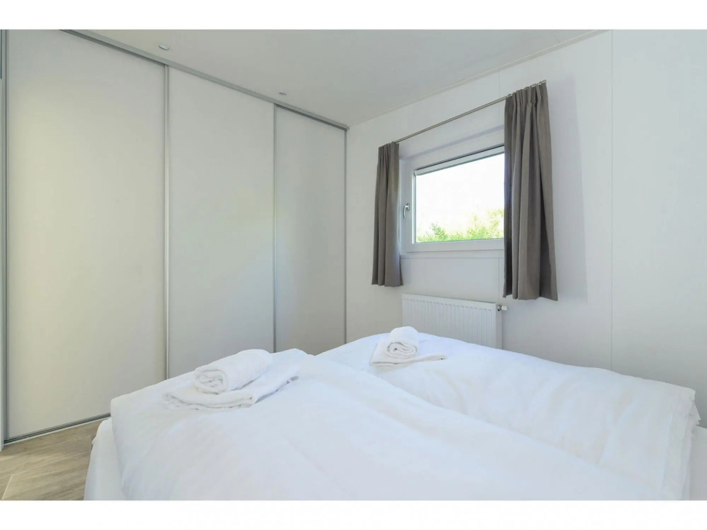 Brand new chalets at 10 minutes from the Oosterschelde
