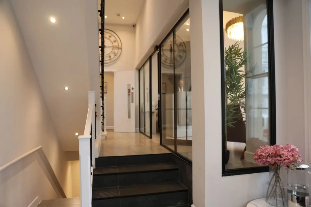 Reem Hotel