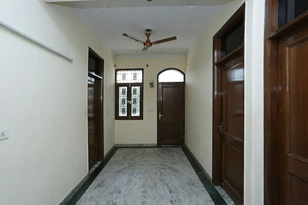 OYO 10113 Hotel New Corporate Residency