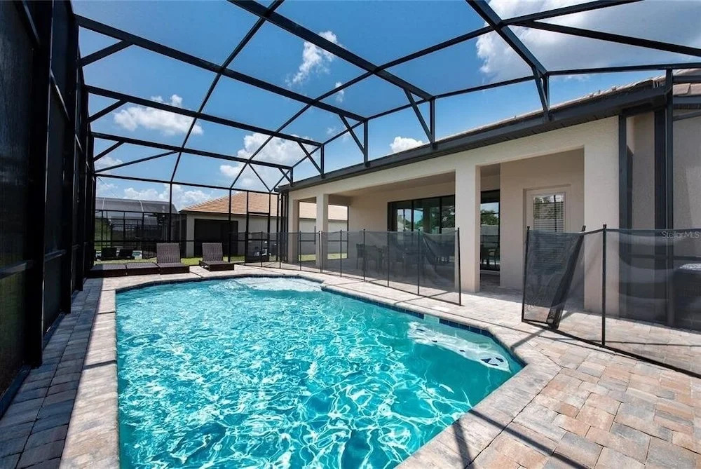 Balmoral Resort-224mcv 4 Bedroom Home by RedAwning