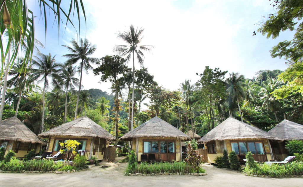 Thapwarin Resort - Green Hotel