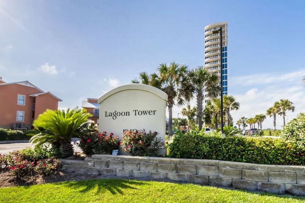 Lagoon Tower 1101