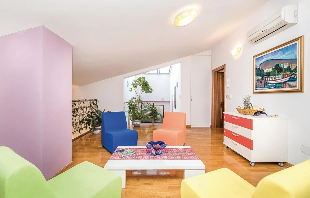 Stunning Home in Rijeka With Wifi and 5 Bedrooms