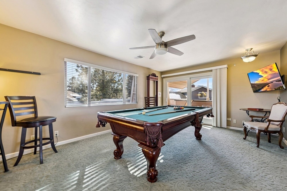 2253 Catalina Drive 4 Bedroom Home