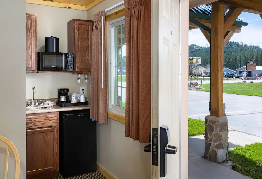 Rock Crest Lodge & Cabins