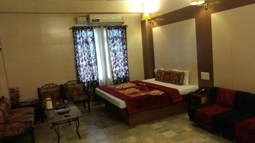 Hotel Golden Deluxe