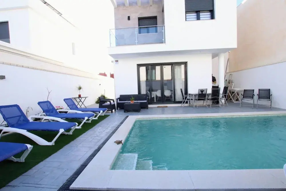 Tess Casa Sargantana