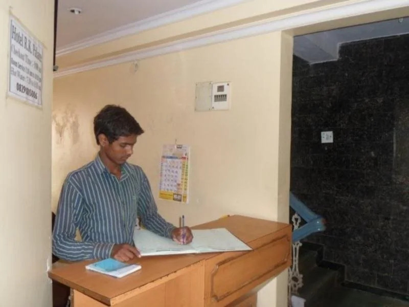 Hotel R K Palace