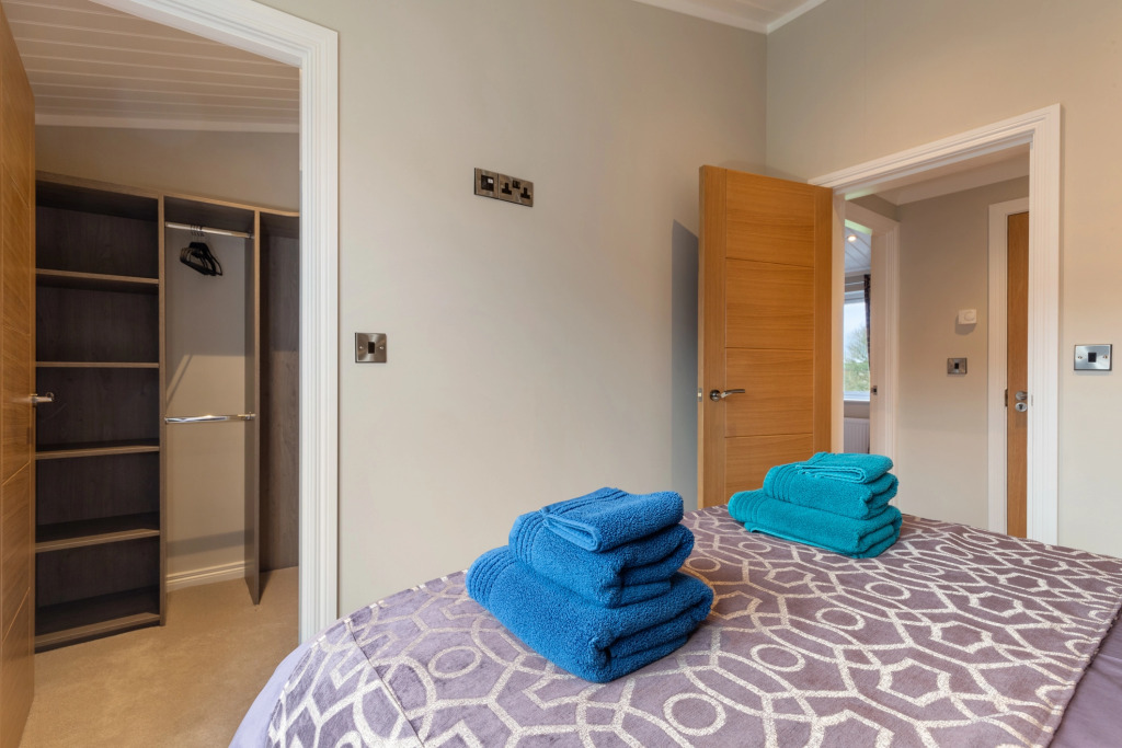 Sandpiper - Luxury Lodge, Close to Beach, Pet Friendly