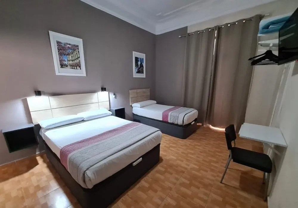 Hostal Miami