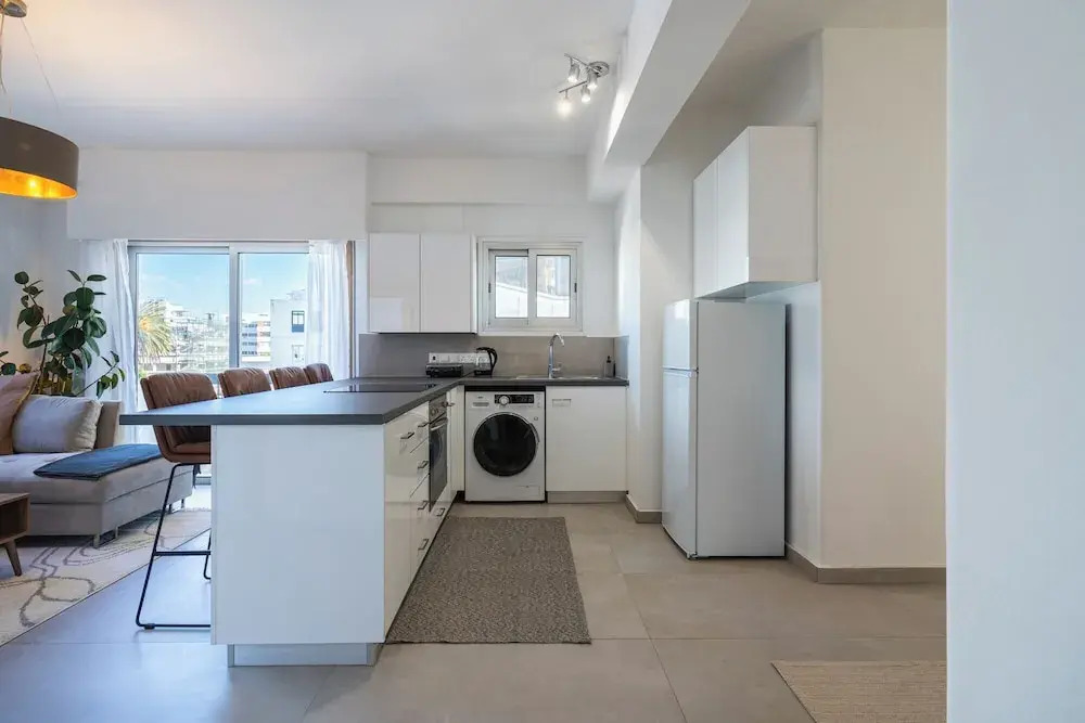 Elegant City Central Suite