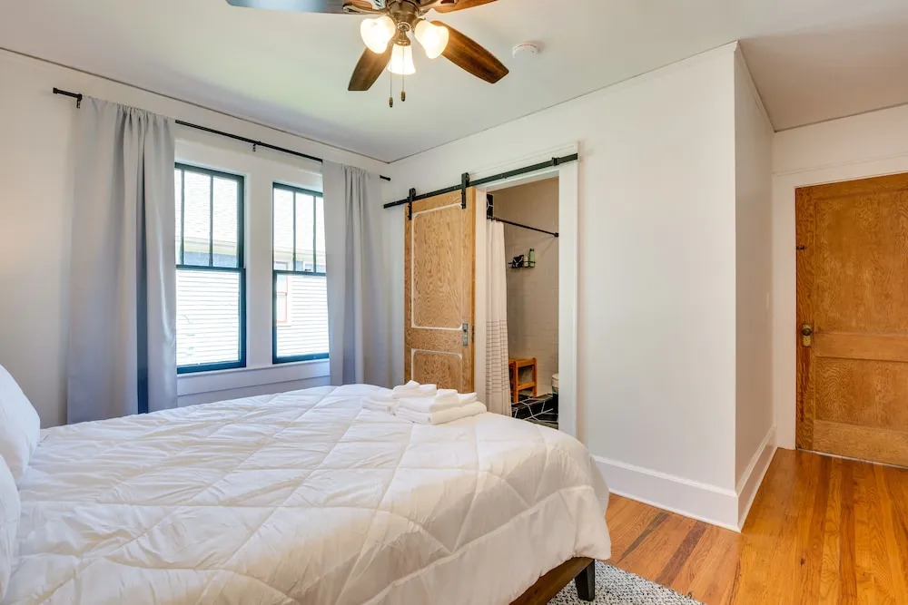 Updated Atlanta Getaway w/ Yard ~ 5 Mi to Downtown