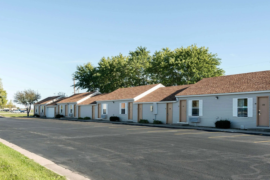 Rodeway Inn & Suites Austin I-90