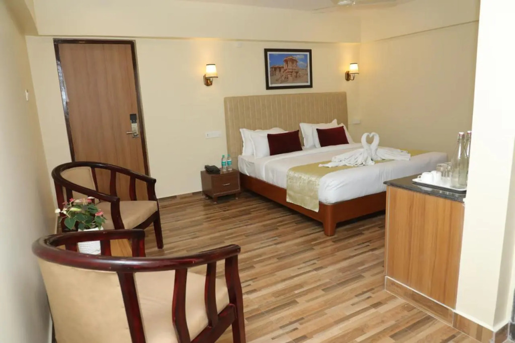 Gadiraju Palace Convention Centre & Hotel