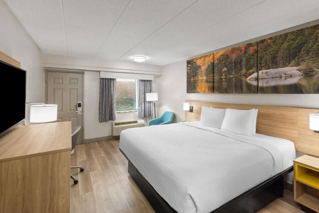 Days Inn by Wyndham Charleston WV