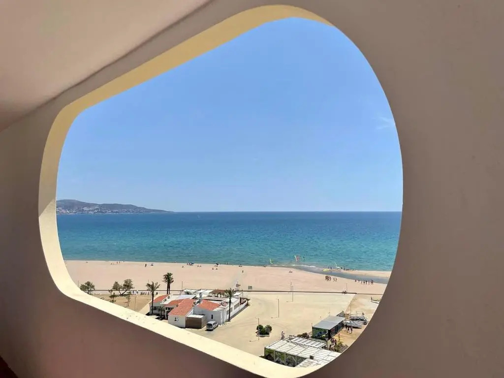 91-Dos habitaciones con vistas a la Bahía de Roses