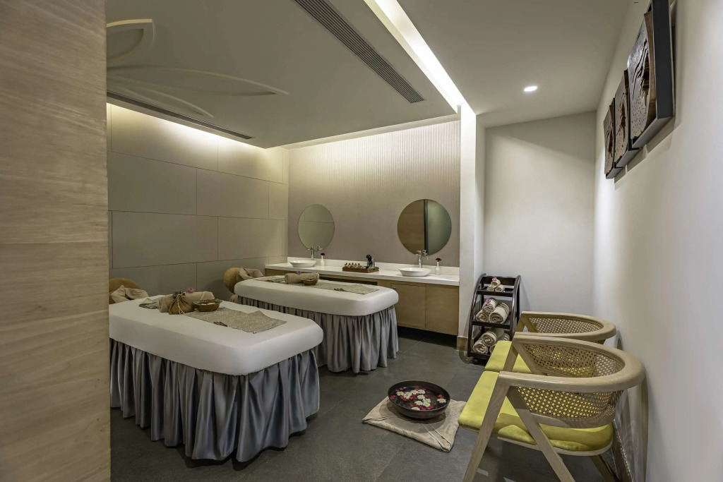 Radisson Gurugram Udyog Vihar