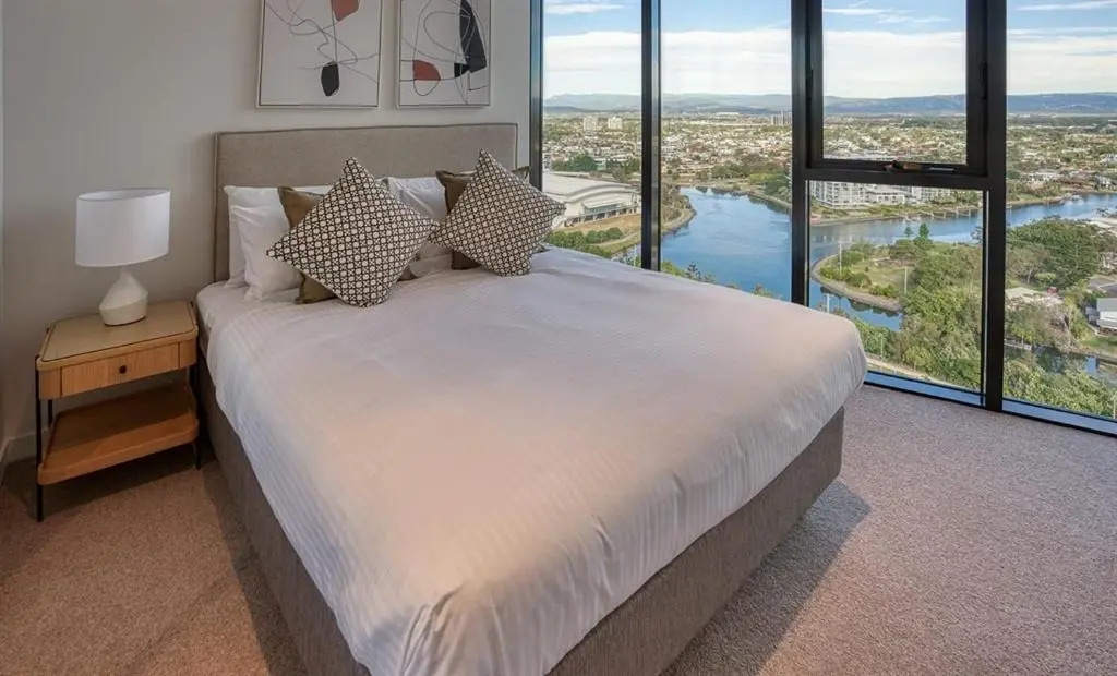 Encore Broadbeach - Official