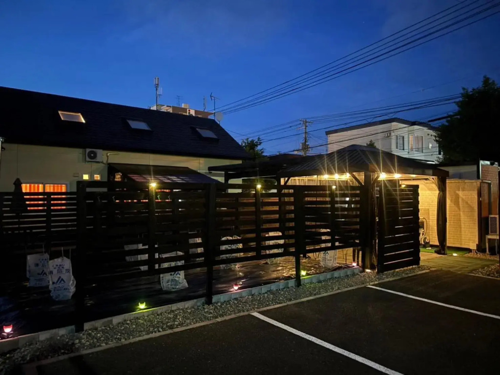 Guest House モモ