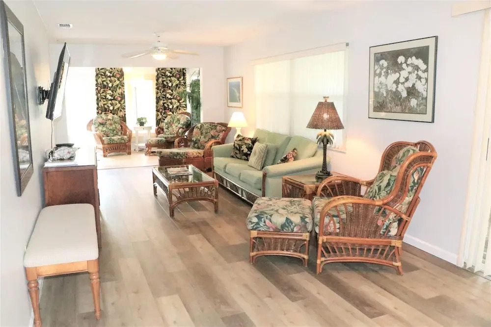 1010 Point of Rocks Road 2 Bedrooms 2 Bathrooms Duplex