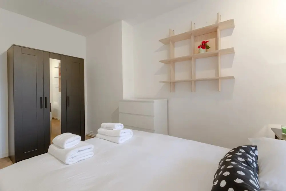 2 Bedroom Apartment in Wapping
