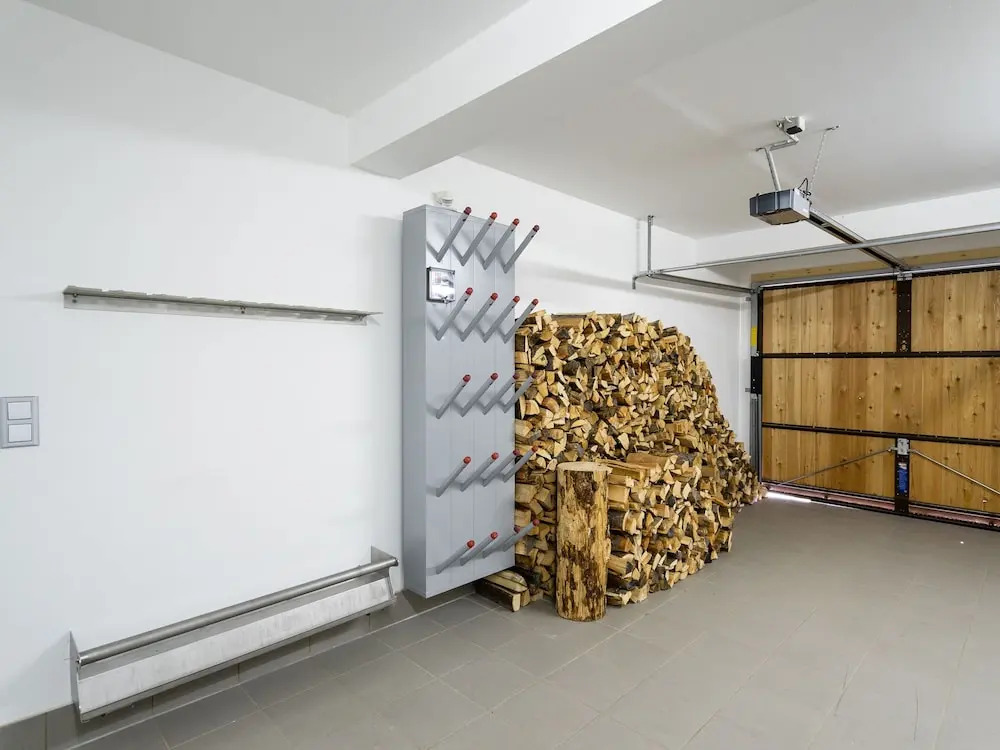Upscale Chalet In Mauterndorf With Sauna And Ski Storage