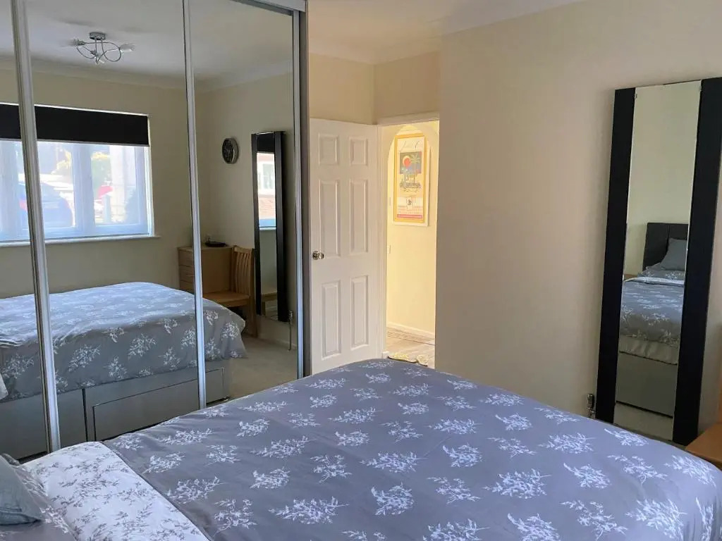 Luxury Suntrap in Private Complex St Leonards
