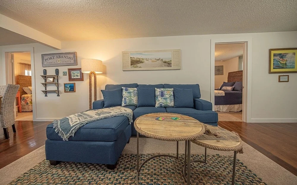 Rock the Boat - 2 Br Home