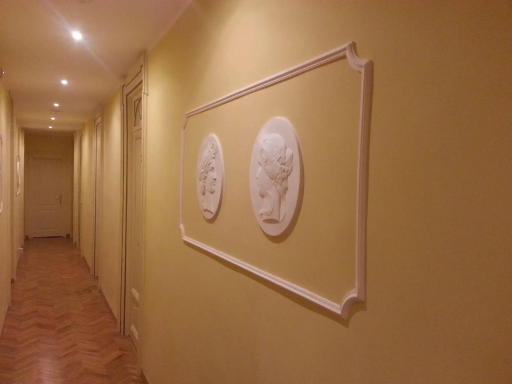 DG Prestige Room