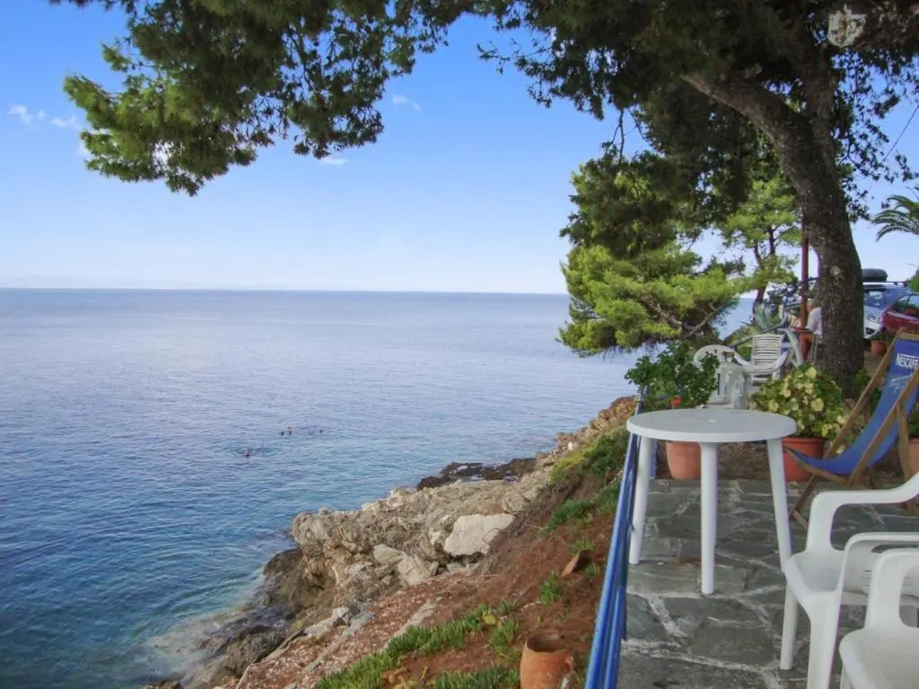 House With 2 Bedrooms in Neos Marmaras, With Wonderful sea View, Enclo