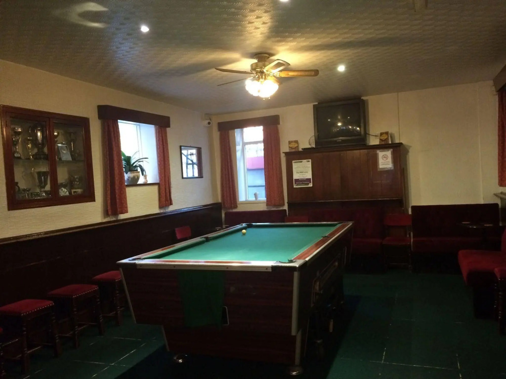 Half Moon Hotel and Restaurant