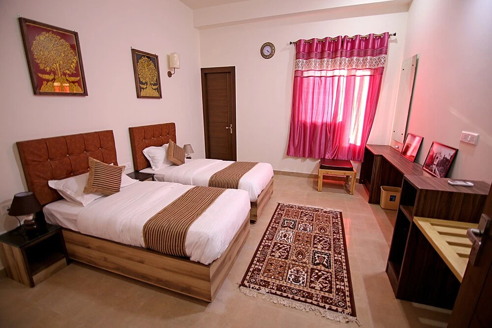 The Hideout Agra Garden Homestay - Near Taj Mahal