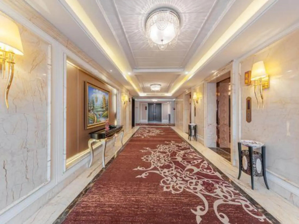Oriental International Hotel