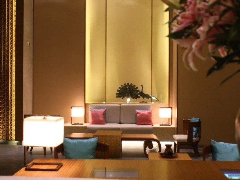 21° Holiday Hotel