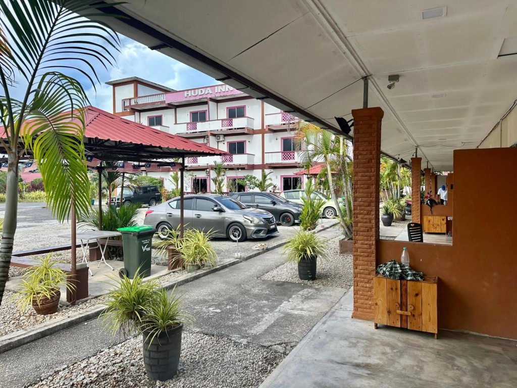 Huda Inn