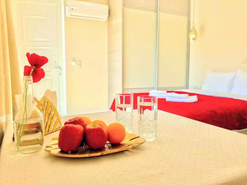 SEMIRAMIS SUITES with pool